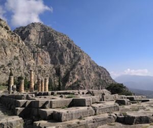 Apolo-Delphi-Grecia-Imaginacao-Fertil